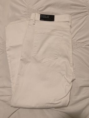 NWT Ann Taylor The Skinny Crop White Jeans Size 10
